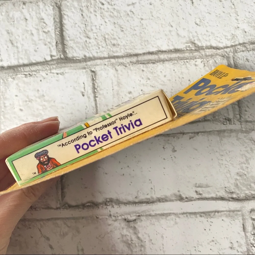 NWT‎ Vintage 1984 Hoyle Sports Pocket Trivia
